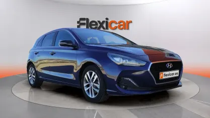 Usado Hyundai i30 120 CV (88 kW) 2019 Azul Utilitario