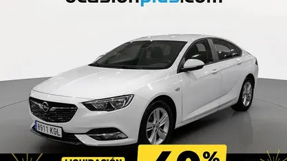 Blanco Usado 2017 Opel Insignia Selective Berlina | 14.676 € (Precio justo)