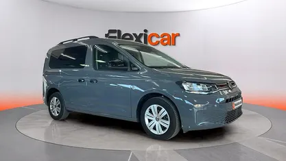 Usado VW Caddy California 102 CV (75 kW) 2022 Gris Monovolumen
