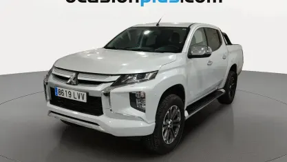 Używany Mitsubishi L200 Motion 150 KM (110 kW) 2022 Biały Pickup