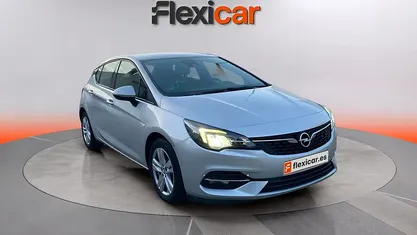 Usado Opel Astra GS Line 131 CV (96 kW) 2020 Gris Berlina