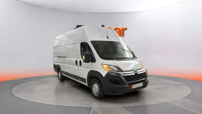Usado Citroën Jumper 140 CV (102 kW) 2024 Blanco Monovolumen