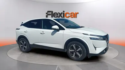 Usado Nissan Qashqai Acenta 158 CV (116 kW) 2023 Blanco SUV