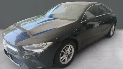 Usado Mercedes CLA180 115 CV (84 kW) 2020 Negro Berlina