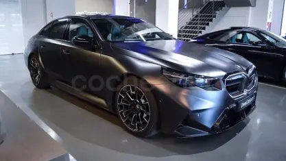 Usado BMW M5 Comfort Edition 727 CV (534 kW) 2025 Gris / plata Berlina