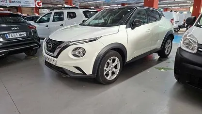 Usado Nissan Juke Acenta 114 CV (83 kW) 2021 Blanco SUV