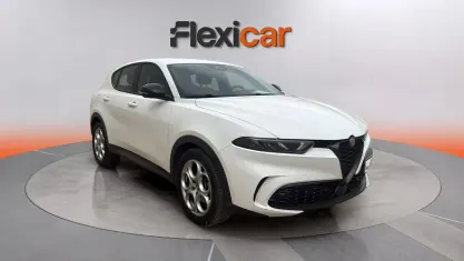Usado Alfa Romeo Tonale Sprint 131 CV (96 kW) 2023 Blanco SUV