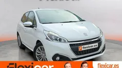 Usado 2019 Peugeot 208 Signature Sky Utilitario | 9990 € (Buen precio)