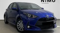 Azul Usado 2024 Toyota Yaris Hybrid Active Berlina | 21.500 € (Precio justo)