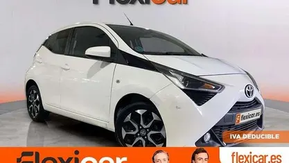 Usado Toyota Aygo X-play 72 CV (52 kW) 2021 Blanco Utilitario