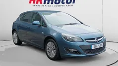 Usado 2015 Opel Astra Selective Berlina | 9890 € (Precio justo)