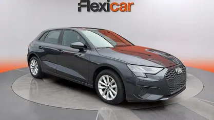 Usado Audi A3 Premium 116 CV (85 kW) 2023 Gris Berlina