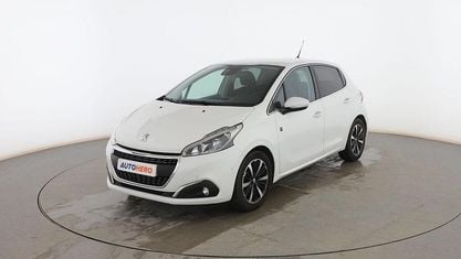 Usado Peugeot 208 82 CV (60 kW) 2019 Blanco Utilitario