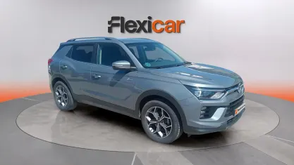 Usado SsangYong Korando 149 CV (109 kW) 2024 Gris SUV