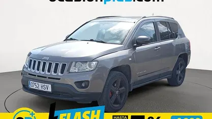 Usado 2013 Jeep Compass Limited SUV | 12.190 € (Precio justo)