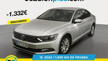 Usado VW Passat Edition 120 CV (88 kW) 2017 Gris plata Berlina