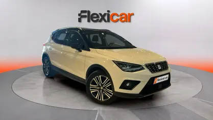 Usado Seat Arona Ecomotive 95 CV (69 kW) 2018 Blanco SUV