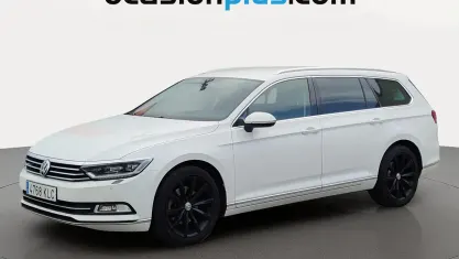Usado VW Passat Sportline 150 CV (110 kW) 2018 Blanco Familiar