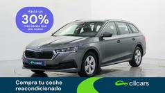 Blanco Usado 2022 Skoda Octavia Ambition Familiar | 18.490 € (Precio justo)