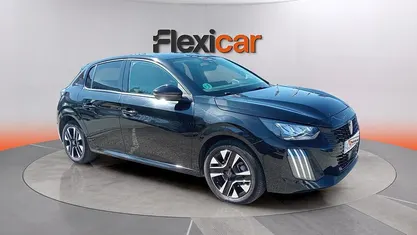 Usado Peugeot 208 Allure 101 CV (74 kW) 2025 Utilitario