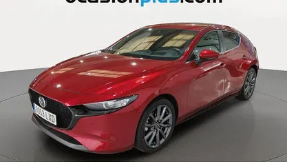 Używany Mazda 3 122 KM (89 kW) 2022 Czerwony Hatchback