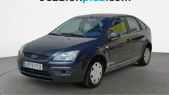 Gris Usado 2006 Ford Focus Trend Utilitario | 4900 € (Precio justo)