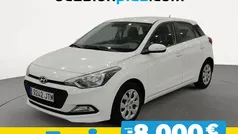 Blanco Usado 2016 Hyundai i20 Utilitario | 9099 € (Precio justo)