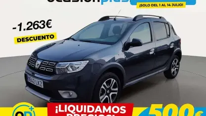 Usado Dacia Sandero Stepway 101 CV (74 kW) 2020 Gris Utilitario