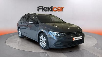 Używany VW Golf VIII Life 116 KM (85 kW) 2021 Szary Kombi