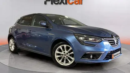 Usado Renault Mégane IV Zen 132 CV (97 kW) 2018 Utilitario