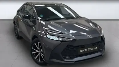 Usado Toyota C-HR Advance 140 CV (102 kW) 2025 Gris SUV