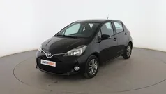 Negro Usado 2017 Toyota Yaris Active Berlina | 9899 € (Precio justo)