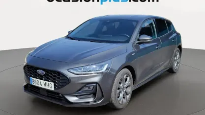 Usado Ford Focus ST-Line 155 CV (114 kW) 2023 Gris Utilitario
