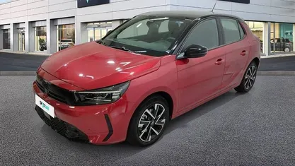 Rojo Usado 2025 Opel Corsa Berlina | 16.400 € (Precio justo)