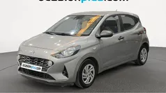 Gris Usado 2022 Hyundai i10 Utilitario | 9773 € (Precio justo)