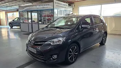 Gris Usado 2018 Toyota Verso Advance Monovolumen | 16.990 € (Precio justo)