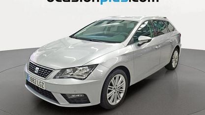 Begagnad Seat Leon XCELLENCE 150 HK (110 kW) 2020 Grå Minibuss
