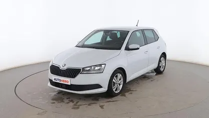 Usado Skoda Fabia Ambition 95 CV (69 kW) 2021 Blanco Utilitario