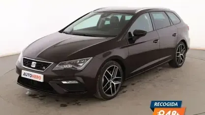 Usado Seat Leon FR 190 CV (139 kW) 2019 Morado Familiar
