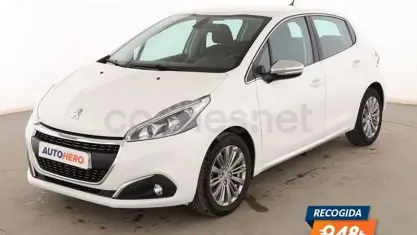 Usado Peugeot 208 Allure 110 CV (80 kW) 2018 Blanco Utilitario