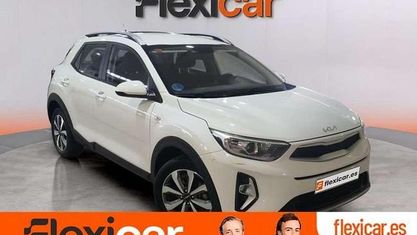Usado Kia Stonic 101 CV (74 kW) 2021 Blanco SUV