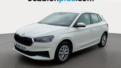 Usado Skoda Fabia Ambition 95 CV (69 kW) 2023 Blanco Utilitario