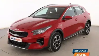 Usado Kia XCeed 120 CV (88 kW) 2022 Rojo SUV