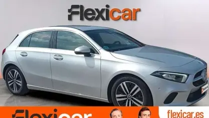 Usado Mercedes A180 116 CV (85 kW) 2022 Gris Utilitario