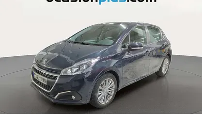 Usado Peugeot 208 Signature Sky 83 CV (61 kW) 2019 Gris Utilitario