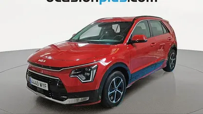 Usado Kia Niro 129 CV (94 kW) 2025 Rojo SUV