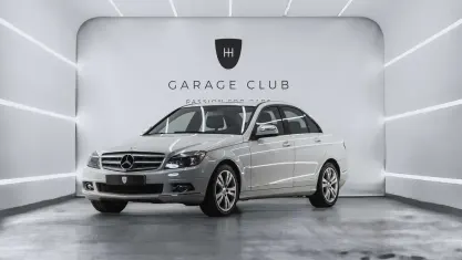 Usado Mercedes C220 Avantgarde 170 CV (125 kW) 2008 Blanco Berlina