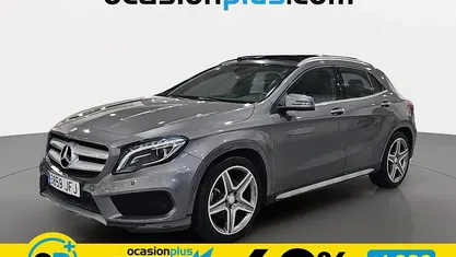 Usado Mercedes GLA220 AMG line 170 CV (125 kW) 2015 Gris SUV