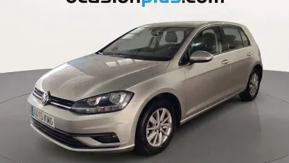 Usado VW Golf VII Edition 110 CV (80 kW) 2018 Gris plata Utilitario