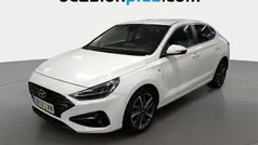 Blanco Usado 2021 Hyundai i30 Berlina | 14.728 € (Buen precio)